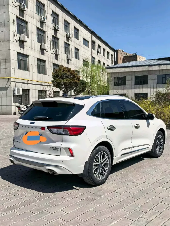 2020 Ford Escape 2.0T 248HP L4 8AT,autocango,china used car exporter,china ev exporter,chinese used car exporter,chinese used ev exporter