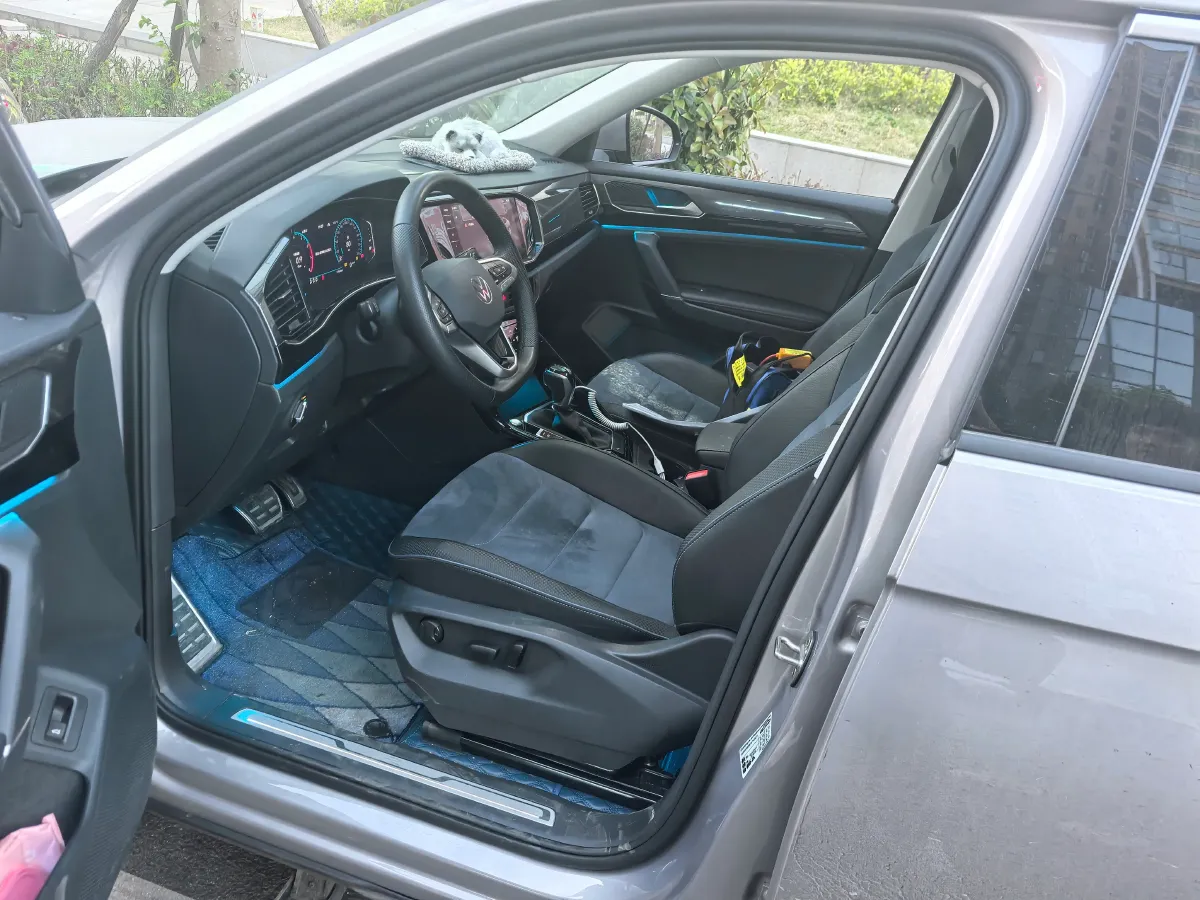 2020 Volkswagen Tayron X 2.0T 186HP L4 7DCT,autocango,china used car exporter,china ev exporter,chinese used car exporter,chinese used ev exporter