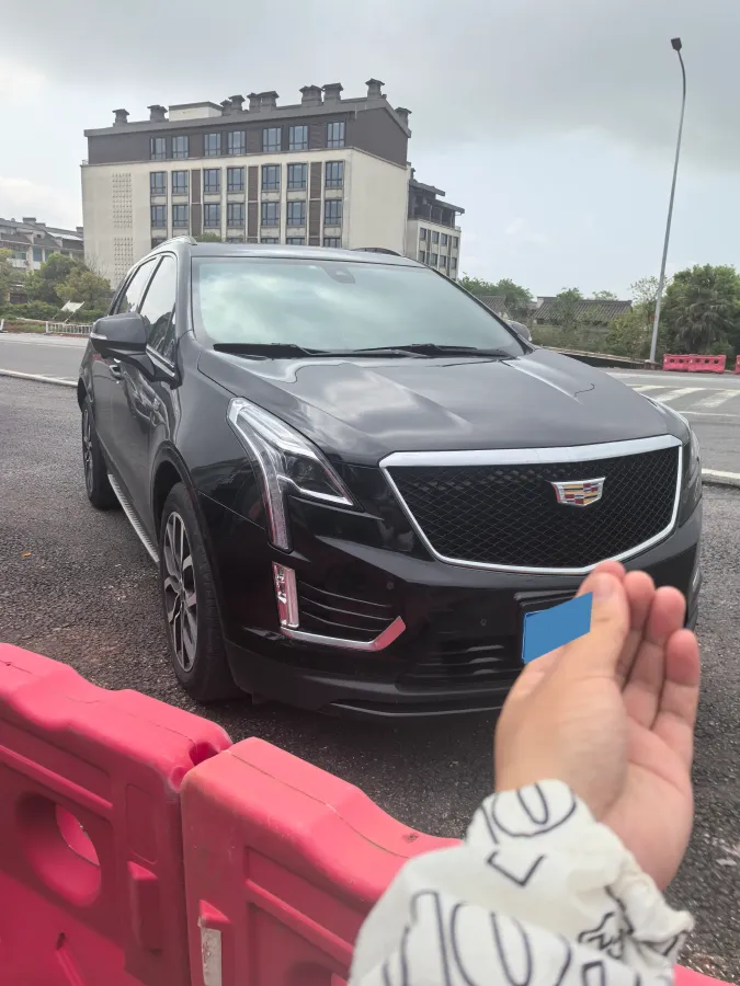 2024 Cadillac XT5 2.0T 237HP L4 9AT,autocango,china used car exporter,china ev exporter,chinese used car exporter,chinese used ev exporter