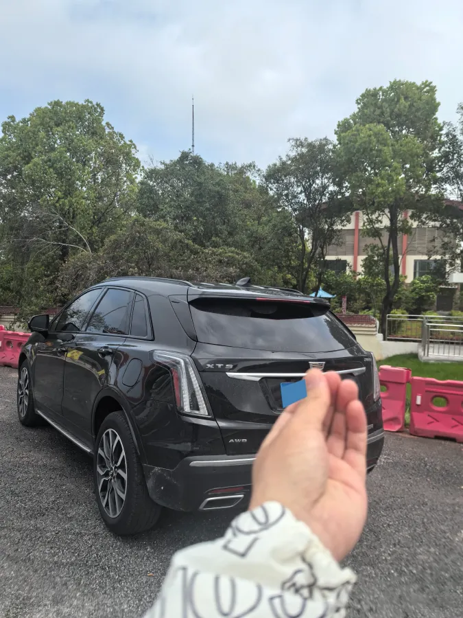 2024 Cadillac XT5 2.0T 237HP L4 9AT,autocango,china used car exporter,china ev exporter,chinese used car exporter,chinese used ev exporter