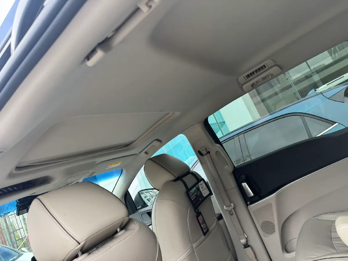 2021 Buick GL8 2.0T 237HP L4 9AT,autocango,china used car exporter,china ev exporter,chinese used car exporter,chinese used ev exporter