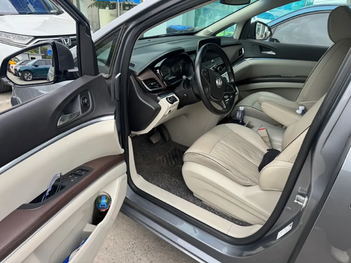2021 Buick GL8 2.0T 237HP L4 9AT,autocango,china used car exporter,china ev exporter,chinese used car exporter,chinese used ev exporter