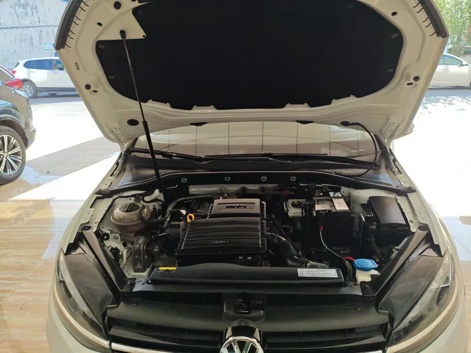 2018 Volkswagen Golf 1.6L 110HP L4 6AT,autocango,china used car exporter,china ev exporter,chinese used car exporter,chinese used ev exporter