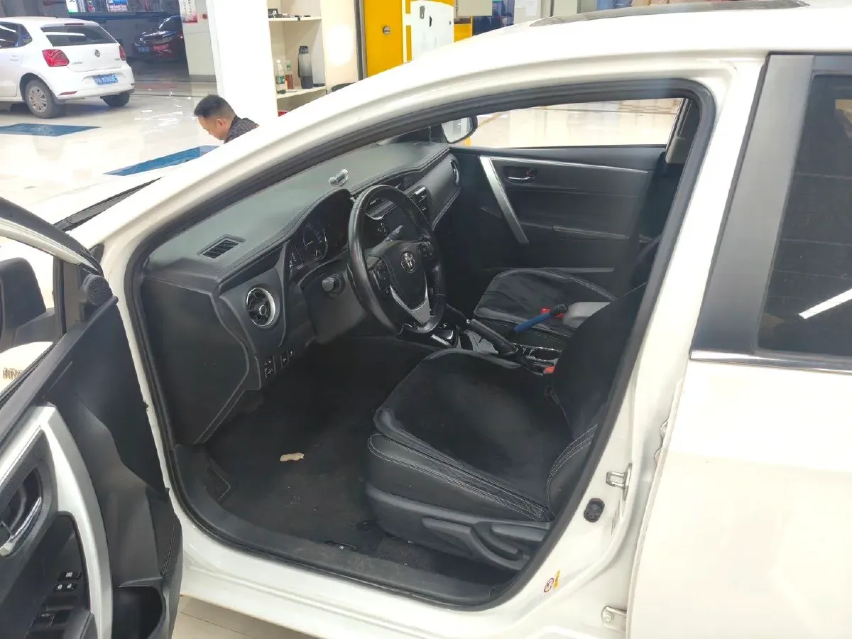 2017 Ford Focus 1.5T 181HP L4 6AT,autocango,china used car exporter,china ev exporter,chinese used car exporter,chinese used ev exporter