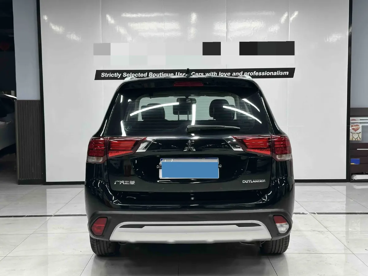 2019 Mitsubishi Outlander 2.0L 166HP L4 CVT,autocango,china used car exporter,china ev exporter,chinese used car exporter,chinese used ev exporter