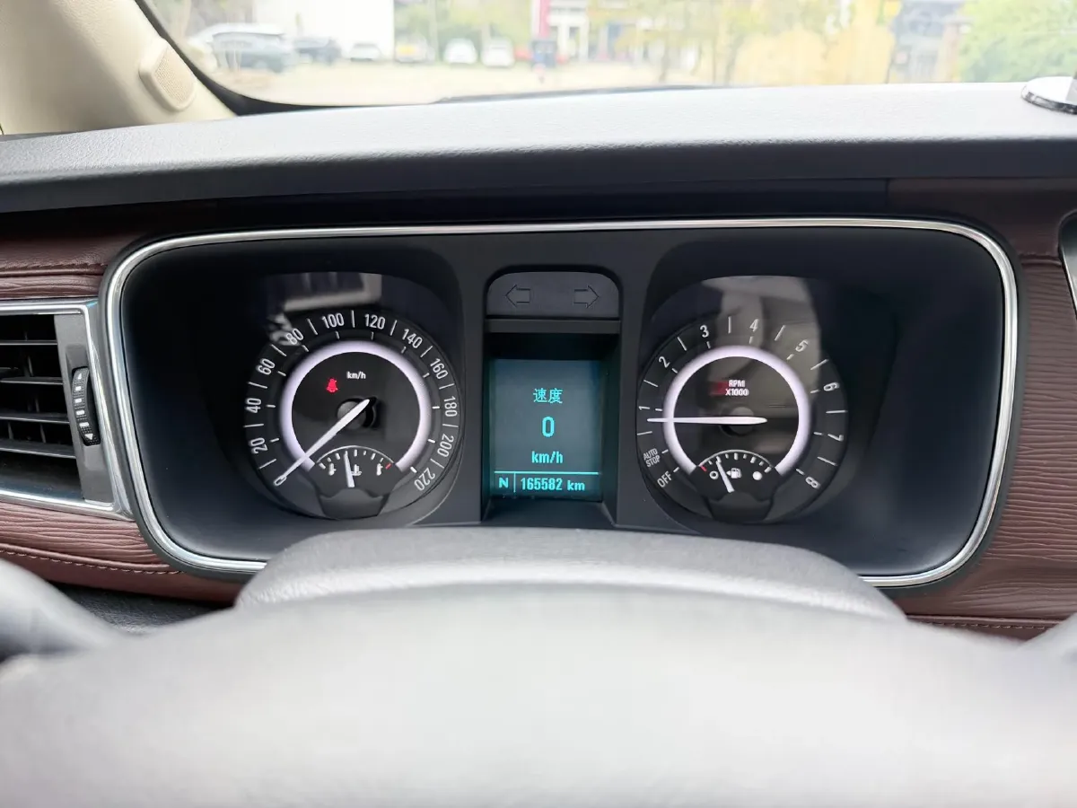 2018 Buick GL8 2.0T 260HP L4 6AT,autocango,china used car exporter,china ev exporter,chinese used car exporter,chinese used ev exporter