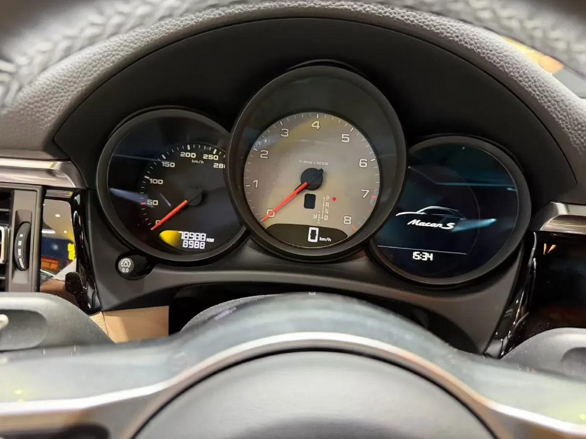 2020 Porsche Macan 3.0T 354HP V6 7DCT,autocango,china used car exporter,china ev exporter,chinese used car exporter,chinese used ev exporter