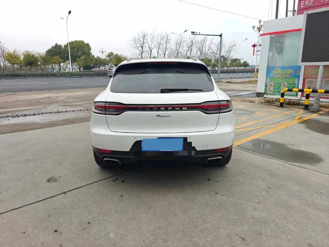 2018 Porsche Macan 2.0T 252HP L4 7DCT,autocango,china used car exporter,china ev exporter,chinese used car exporter,chinese used ev exporter