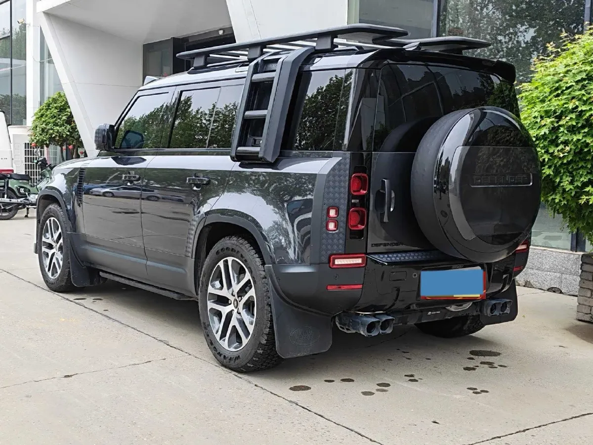 2025 Land Rover Defender 3.0T 400HP L6 8AT,autocango,china used car exporter,china ev exporter,chinese used car exporter,chinese used ev exporter