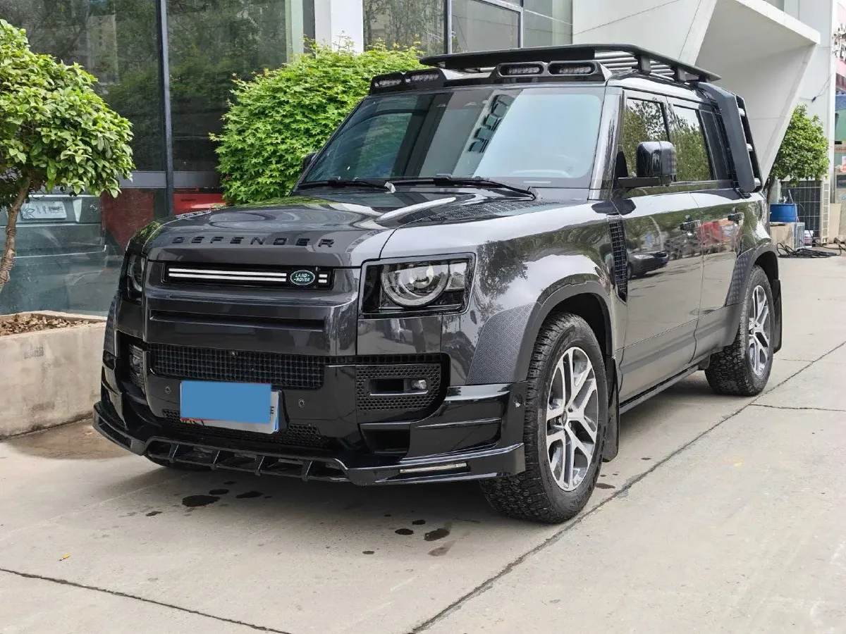 2025 Land Rover Defender 3.0T 400HP L6 8AT,autocango,china used car exporter,china ev exporter,chinese used car exporter,chinese used ev exporter