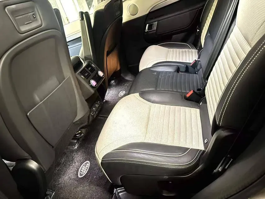 2021 Land Rover Discovery 3.0T 360HP L6 8AT,autocango,china used car exporter,china ev exporter,chinese used car exporter,chinese used ev exporter