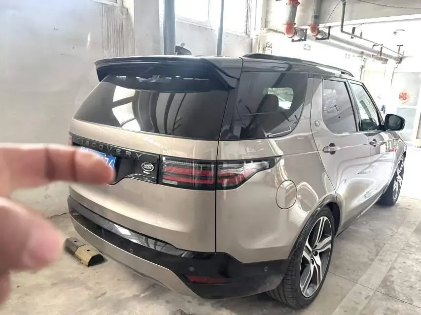 2021 Land Rover Discovery 3.0T 360HP L6 8AT,autocango,china used car exporter,china ev exporter,chinese used car exporter,chinese used ev exporter
