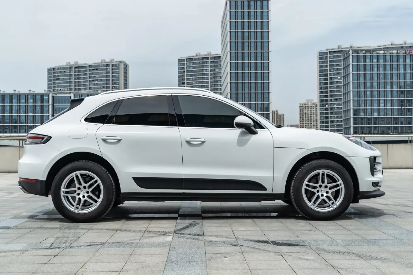 2018 Porsche Macan 2.0T 252HP L4 7DCT,autocango,china used car exporter,china ev exporter,chinese used car exporter,chinese used ev exporter