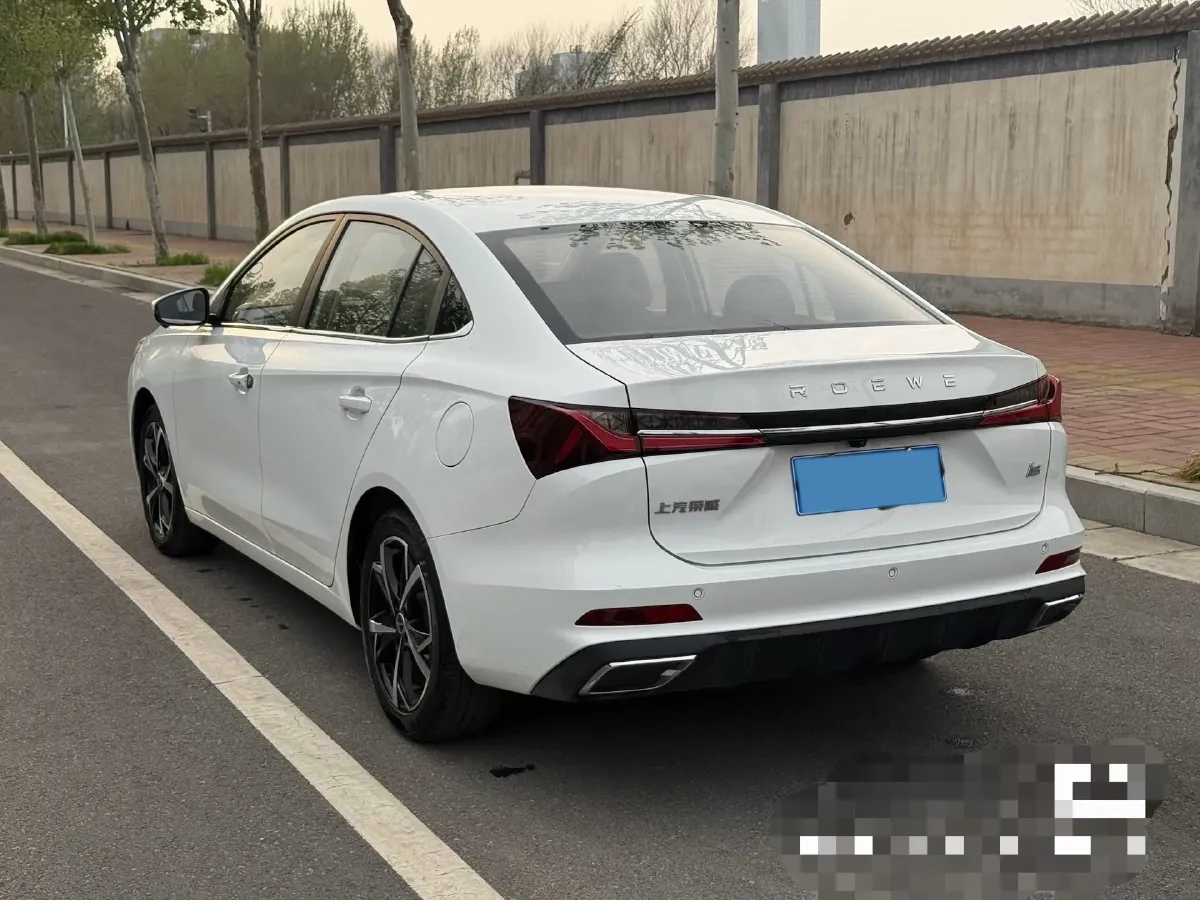 2023 Roewe i5 1.5L 129HP L4 CVT,autocango,china used car exporter,china ev exporter,chinese used car exporter,chinese used ev exporter