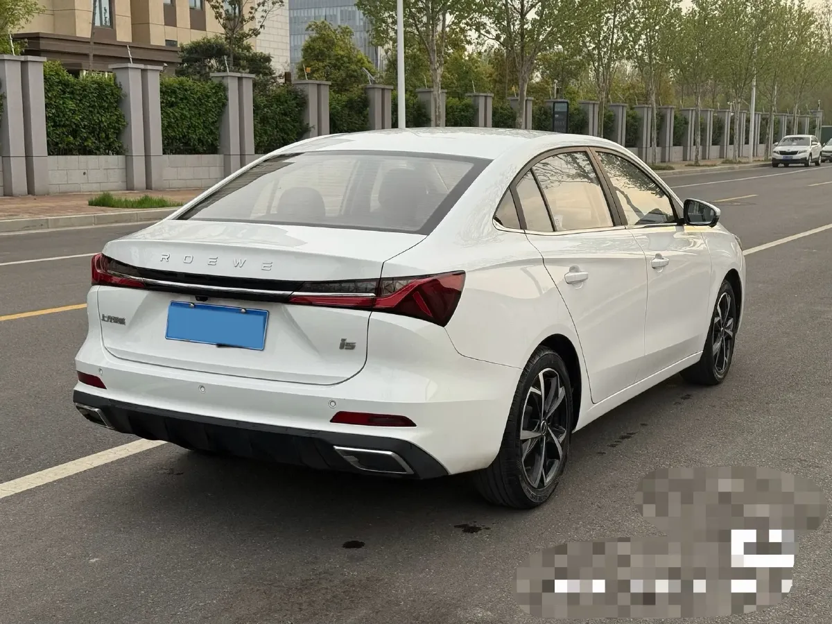 2023 Roewe i5 1.5L 129HP L4 CVT,autocango,china used car exporter,china ev exporter,chinese used car exporter,chinese used ev exporter