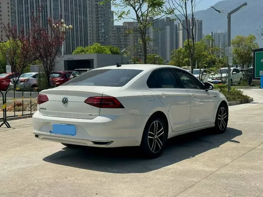 2021 Volkswagen Lamando 1.4T 150HP L4 7DCT,autocango,china used car exporter,china ev exporter,chinese used car exporter,chinese used ev exporter