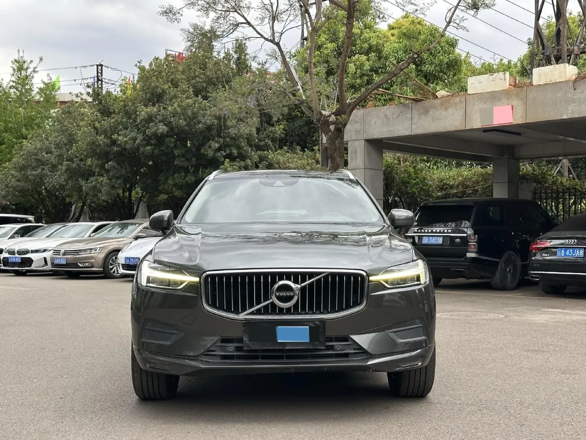 2018 Volvo XC60 2.0T 254HP L4 8AT,autocango,china used car exporter,china ev exporter,chinese used car exporter,chinese used ev exporter