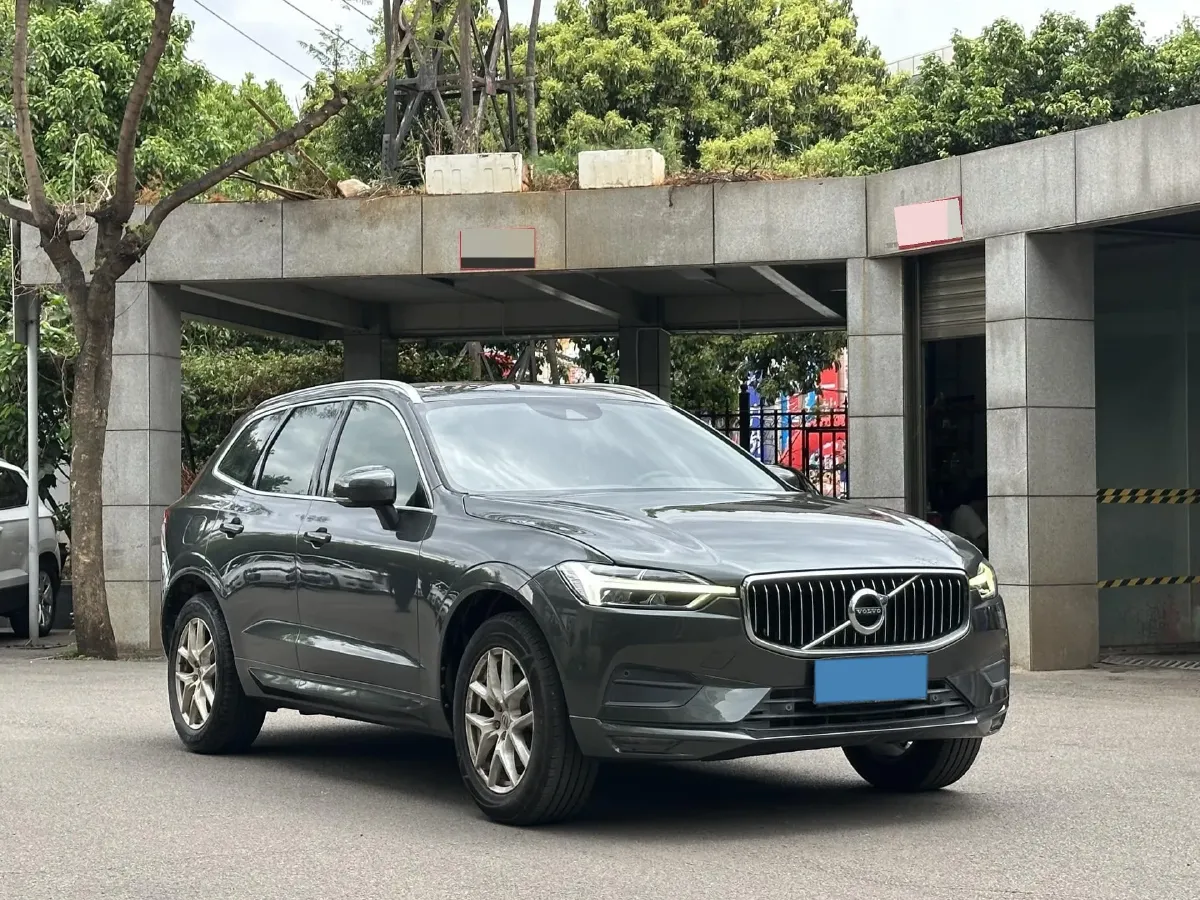 2018 Volvo XC60 2.0T 254HP L4 8AT,autocango,china used car exporter,china ev exporter,chinese used car exporter,chinese used ev exporter