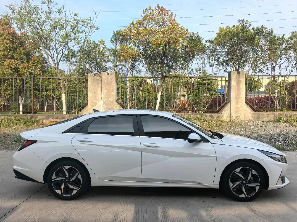 2022 Hyundai Elantra 1.5L 115HP L4 CVT,autocango,china used car exporter,china ev exporter,chinese used car exporter,chinese used ev exporter