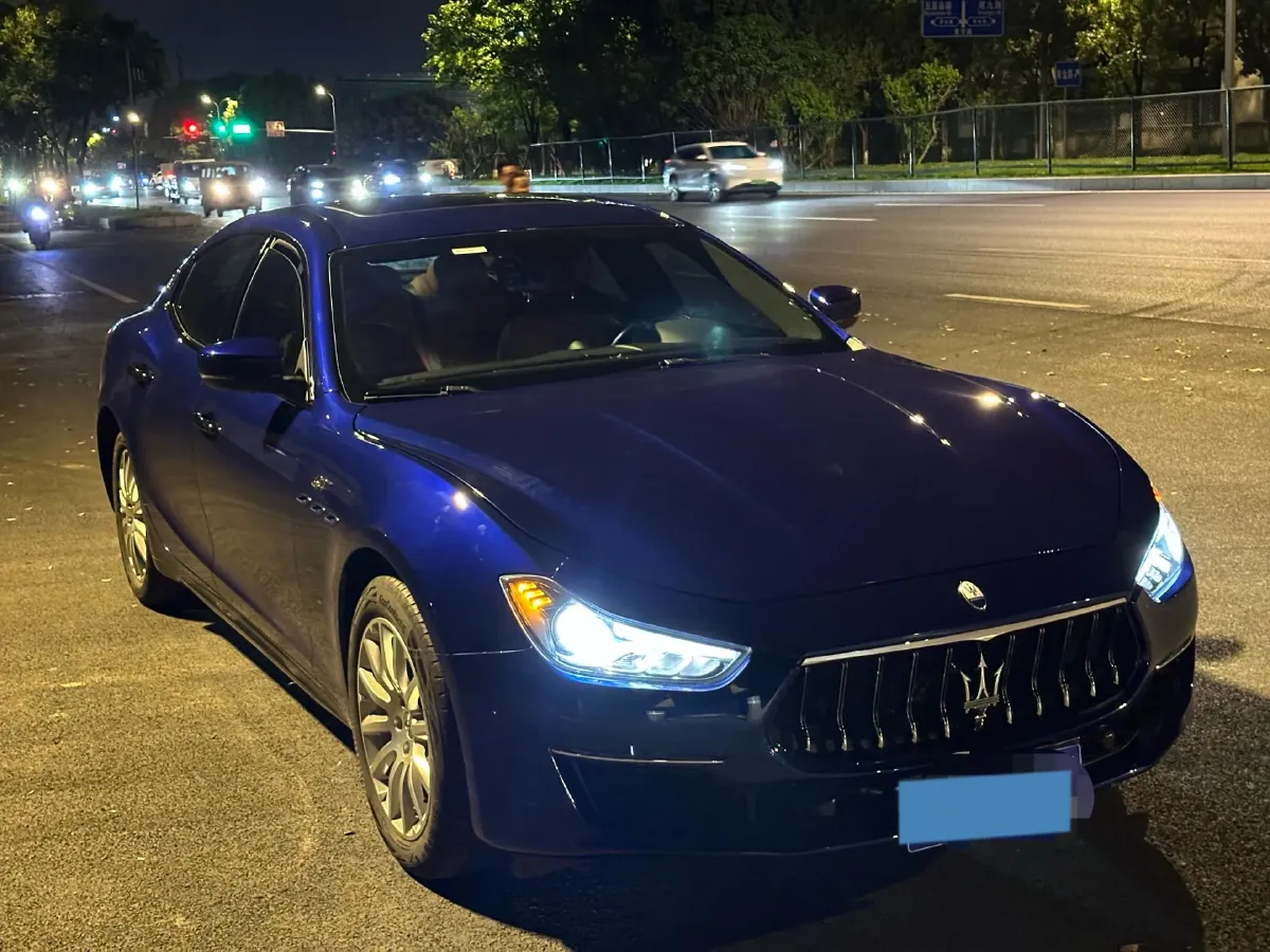 2022 Audi Q7 2.0T 245HP L4 8AT,autocango,china used car exporter,china ev exporter,chinese used car exporter,chinese used ev exporter