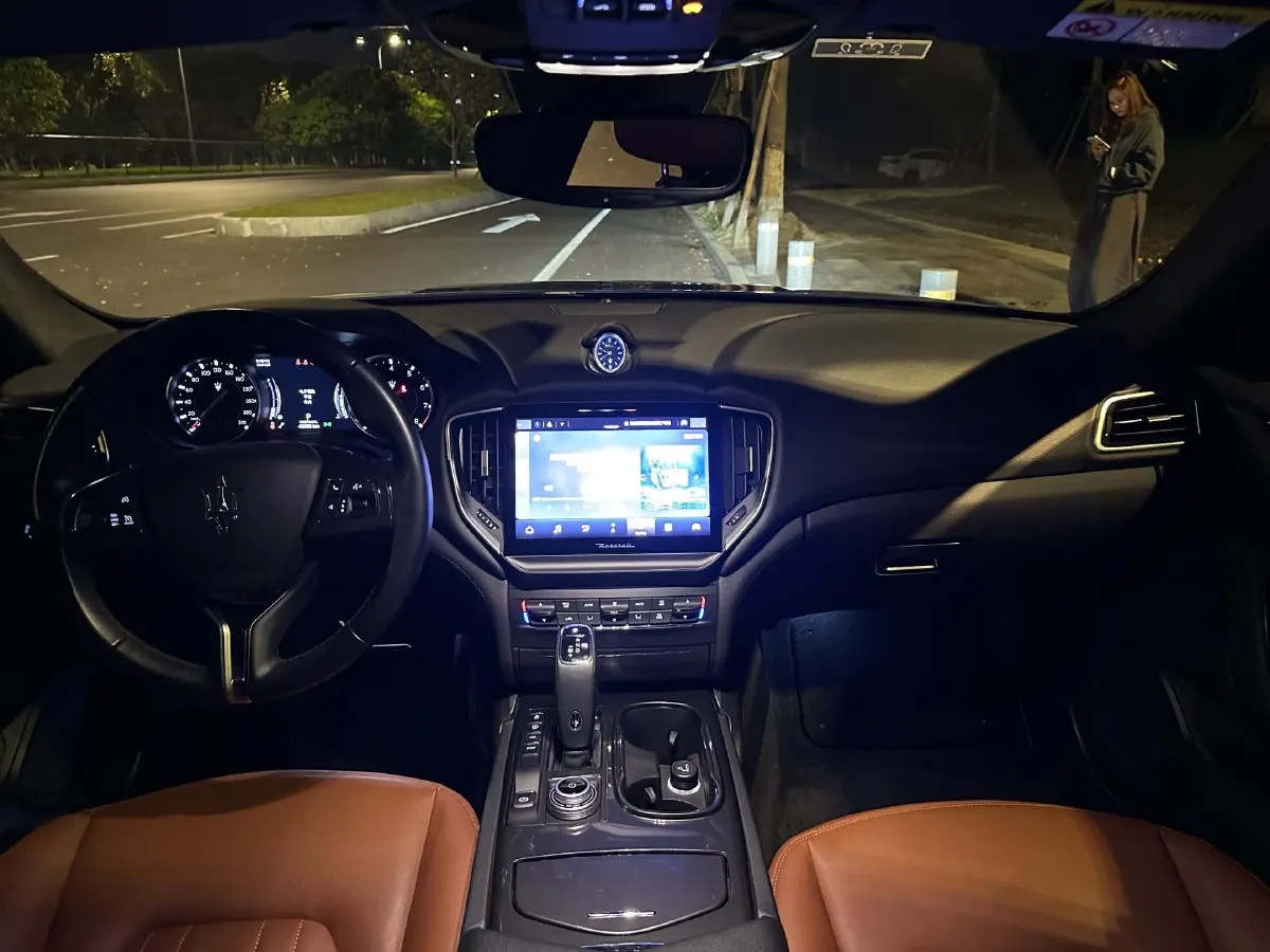 2022 Audi Q7 2.0T 245HP L4 8AT,autocango,china used car exporter,china ev exporter,chinese used car exporter,chinese used ev exporter