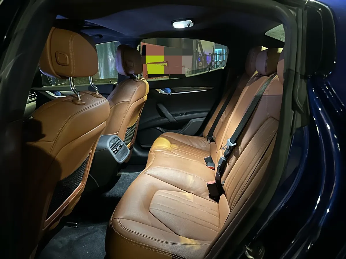 2022 Audi Q7 2.0T 245HP L4 8AT,autocango,china used car exporter,china ev exporter,chinese used car exporter,chinese used ev exporter