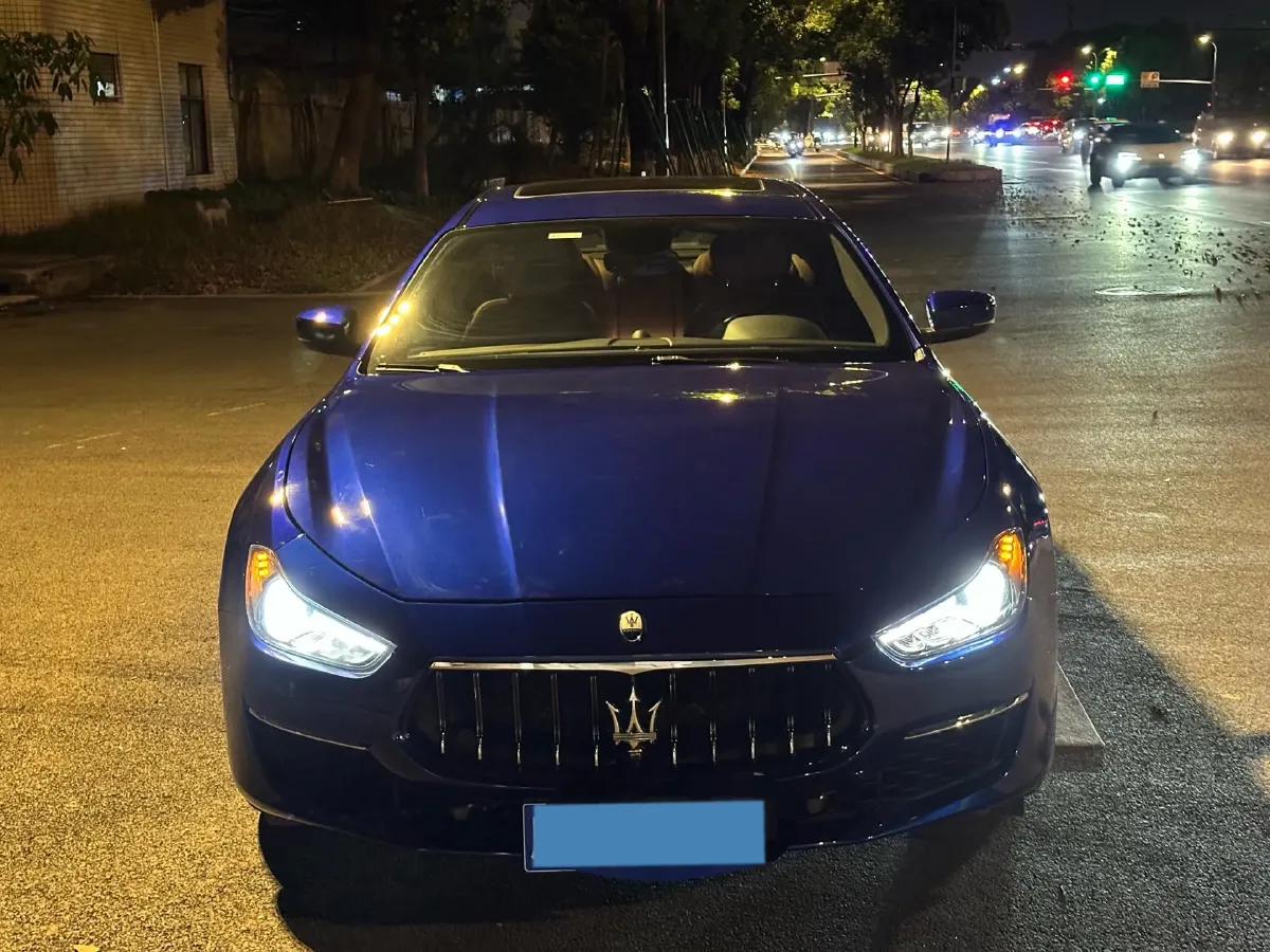 2022 Audi Q7 2.0T 245HP L4 8AT,autocango,china used car exporter,china ev exporter,chinese used car exporter,chinese used ev exporter