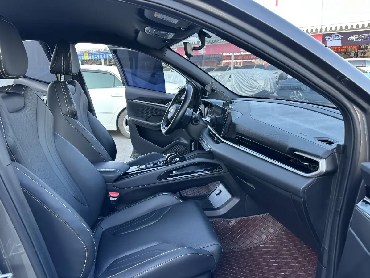 2025 Geely Coolray 1.5T 181HP L4 7DCT,autocango,china used car exporter,china ev exporter,chinese used car exporter,chinese used ev exporter