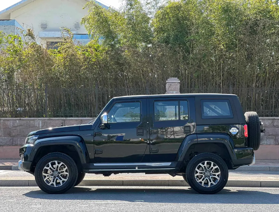 2020 Beijing BJ40 2.0T 224HP L4 8AT,autocango,china used car exporter,china ev exporter,chinese used car exporter,chinese used ev exporter