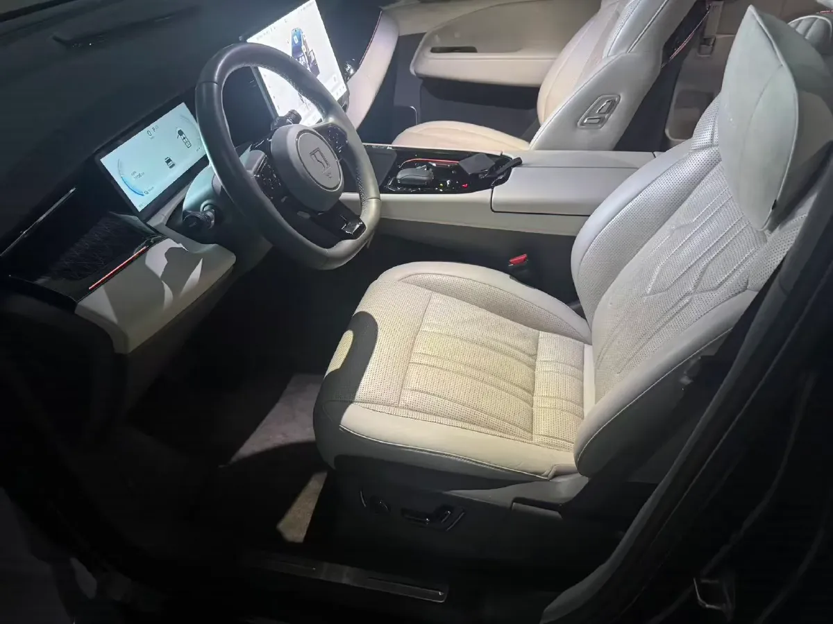 2022 Zeekr 009 BEV 116KWH,autocango,china used car exporter,china ev exporter,chinese used car exporter,chinese used ev exporter