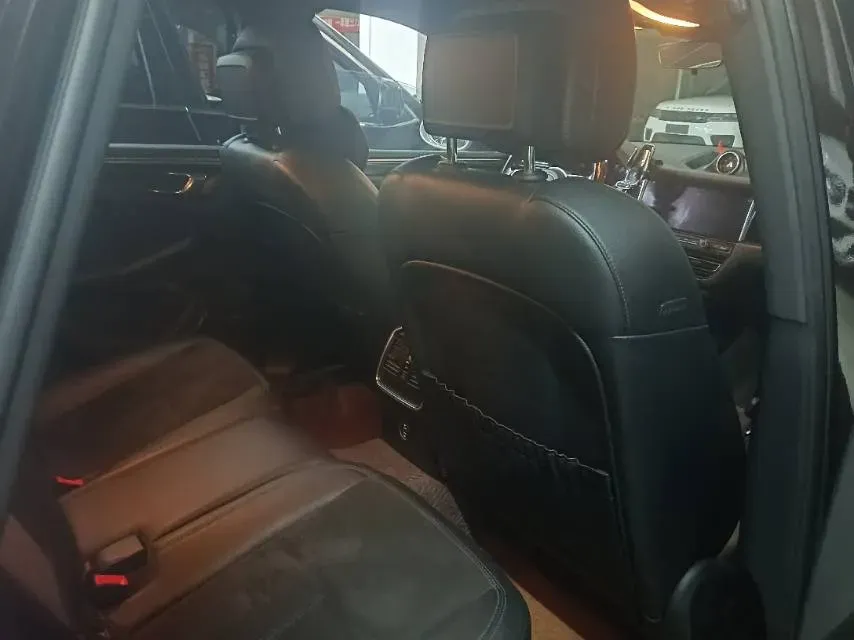 2018 Porsche Macan 2.0T 252HP L4 7DCT,autocango,china used car exporter,china ev exporter,chinese used car exporter,chinese used ev exporter