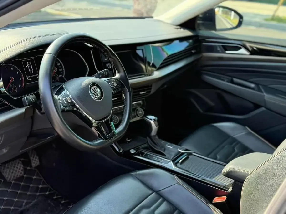 2019 Skoda Kodiak 2.0T 186HP L4 7DCT,autocango,china used car exporter,china ev exporter,chinese used car exporter,chinese used ev exporter