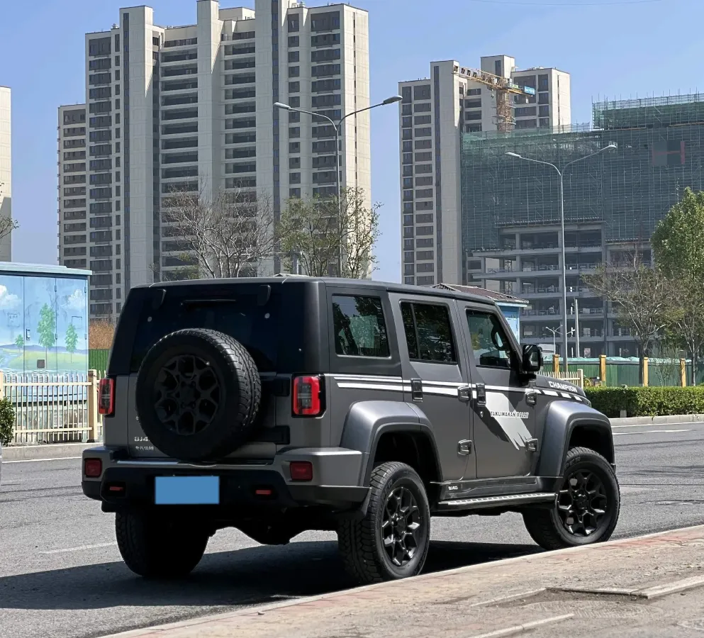2021 Beijing BJ40 2.0T 224HP L4 8AT,autocango,china used car exporter,china ev exporter,chinese used car exporter,chinese used ev exporter