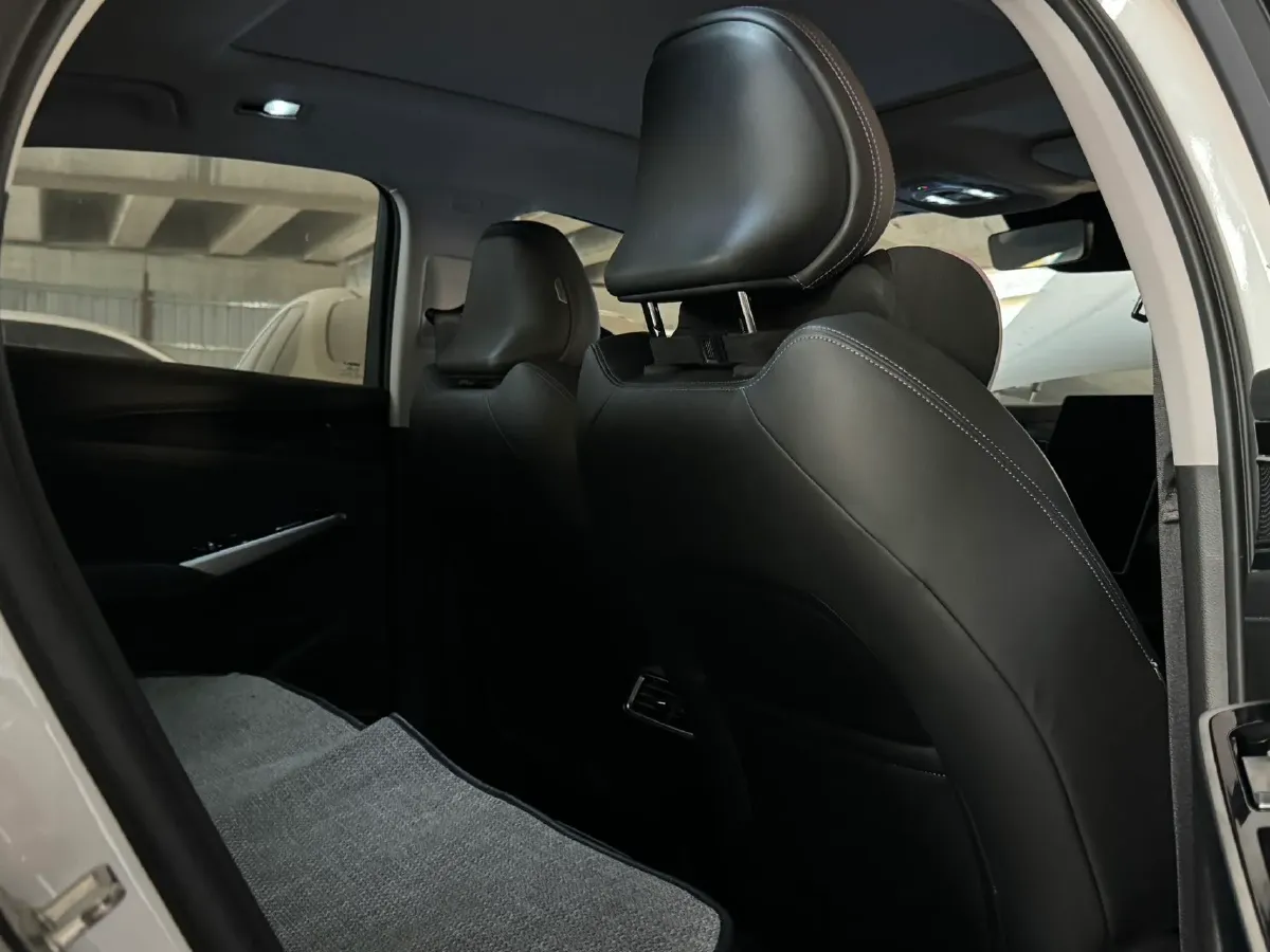 2024 Geely Preface 1.5T 163HP L4 3DHT Hybrid,autocango,china used car exporter,china ev exporter,chinese used car exporter,chinese used ev exporter