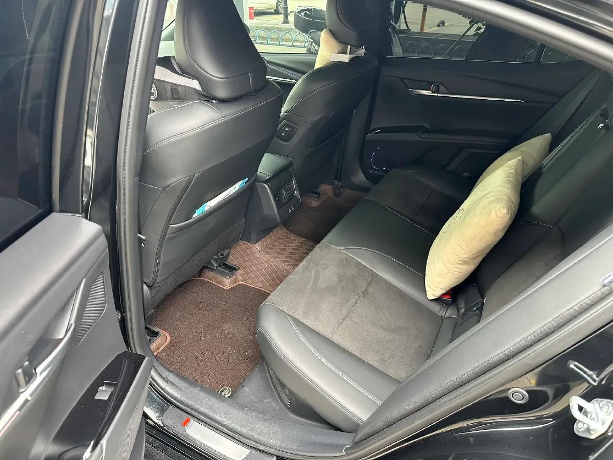 2024 Toyota Camry 2.0L 152HP L4 E-CVT Hybrid,autocango,china used car exporter,china ev exporter,chinese used car exporter,chinese used ev exporter