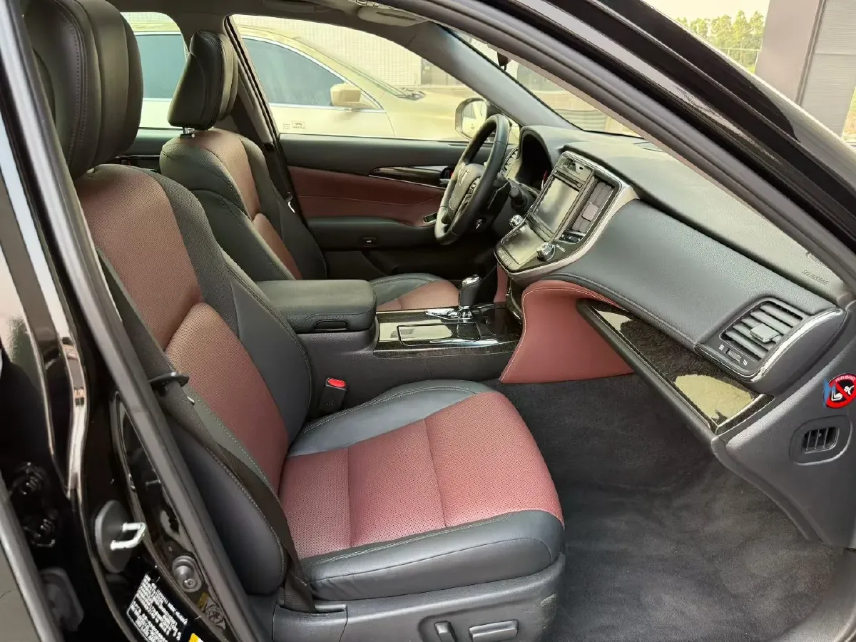 2018 Toyota Highlander 2.0T 220HP L4 6AT,autocango,china used car exporter,china ev exporter,chinese used car exporter,chinese used ev exporter