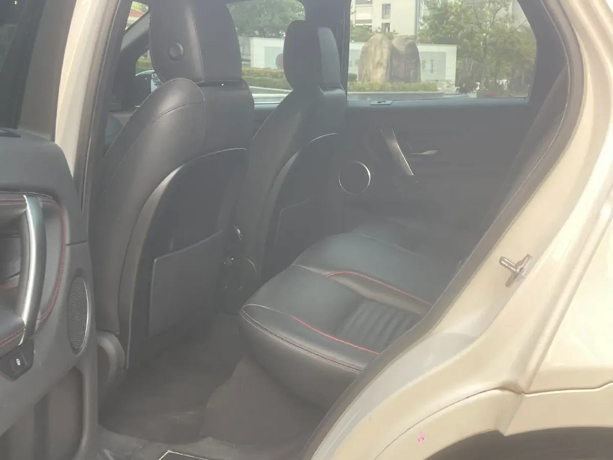 2021 Land Rover Discovery Sport 2.0T 249HP L4 9AT,autocango,china used car exporter,china ev exporter,chinese used car exporter,chinese used ev exporter