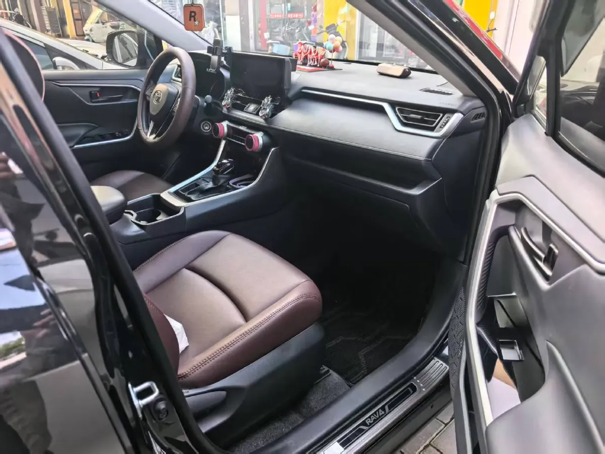 2024 Toyota RAV4 2.0L 171HP L4 CVT,autocango,china used car exporter,china ev exporter,chinese used car exporter,chinese used ev exporter