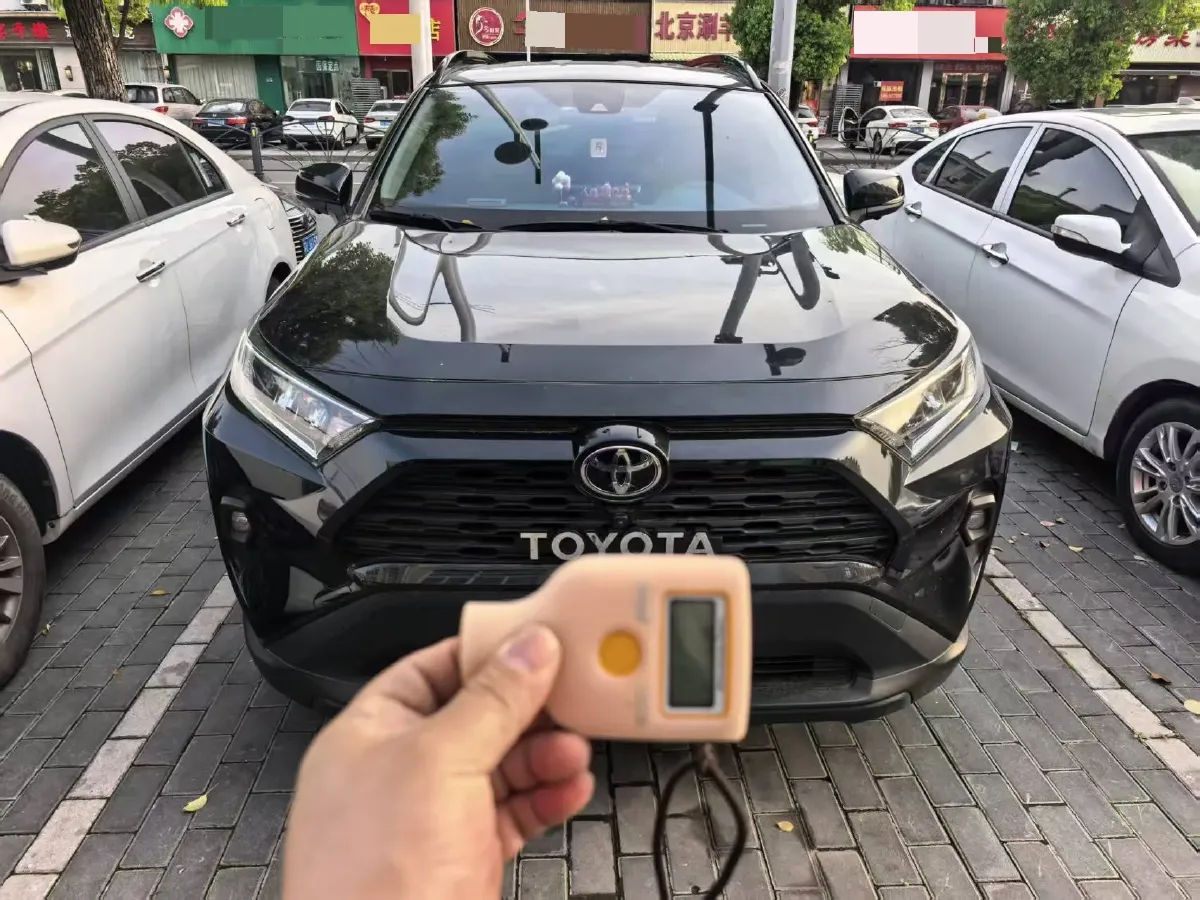 2024 Toyota RAV4 2.0L 171HP L4 CVT,autocango,china used car exporter,china ev exporter,chinese used car exporter,chinese used ev exporter