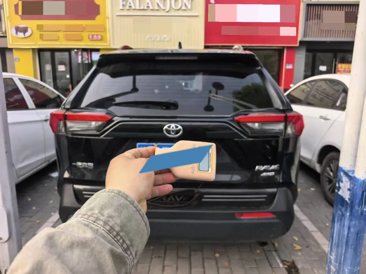 2024 Toyota RAV4 2.0L 171HP L4 CVT,autocango,china used car exporter,china ev exporter,chinese used car exporter,chinese used ev exporter