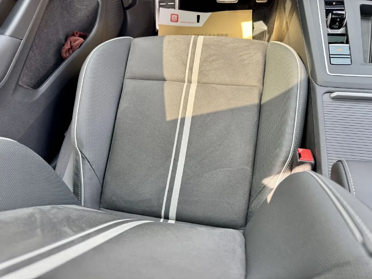 2023 Volkswagen Golf 1.4T 150HP L4 7DCT,autocango,china used car exporter,china ev exporter,chinese used car exporter,chinese used ev exporter