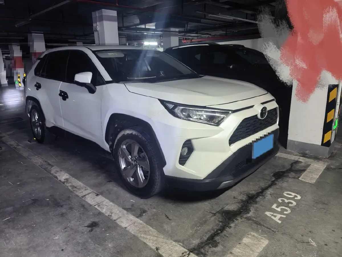 2020 Toyota RAV4 2.0L 171HP L4 CVT,autocango,china used car exporter,china ev exporter,chinese used car exporter,chinese used ev exporter