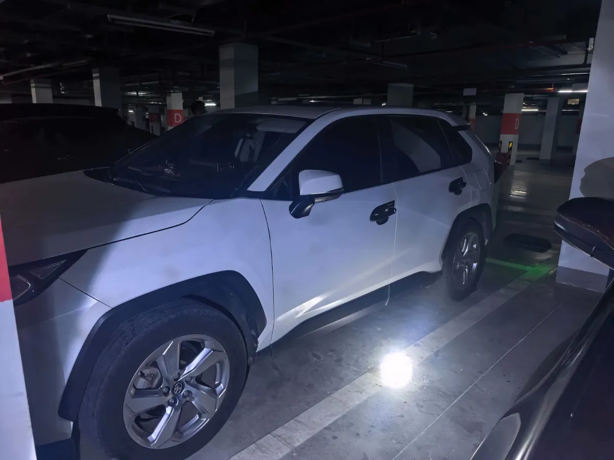 2020 Toyota RAV4 2.0L 171HP L4 CVT,autocango,china used car exporter,china ev exporter,chinese used car exporter,chinese used ev exporter