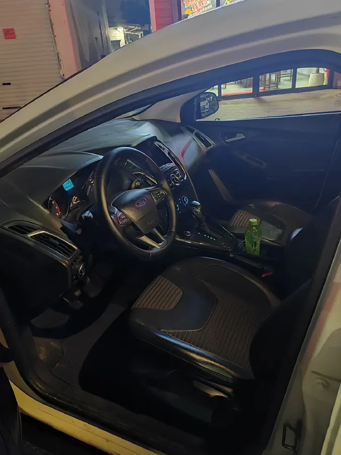 2018 Ford Focus 1.6L 125HP L4 6DCT,autocango,china used car exporter,china ev exporter,chinese used car exporter,chinese used ev exporter