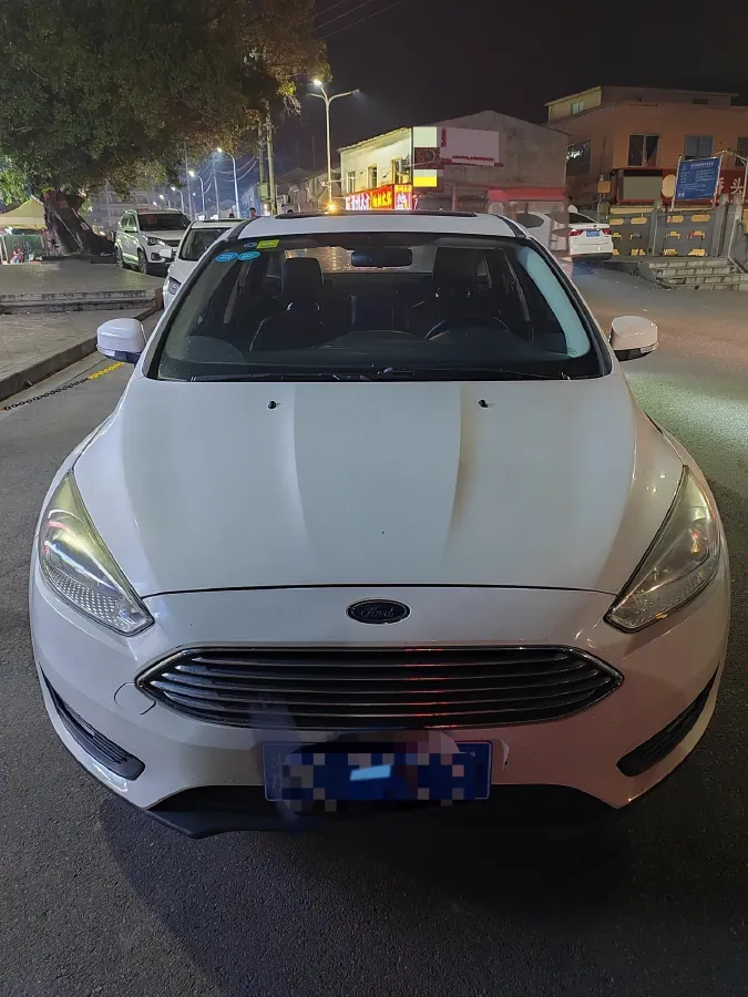 2018 Ford Focus 1.6L 125HP L4 6DCT,autocango,china used car exporter,china ev exporter,chinese used car exporter,chinese used ev exporter
