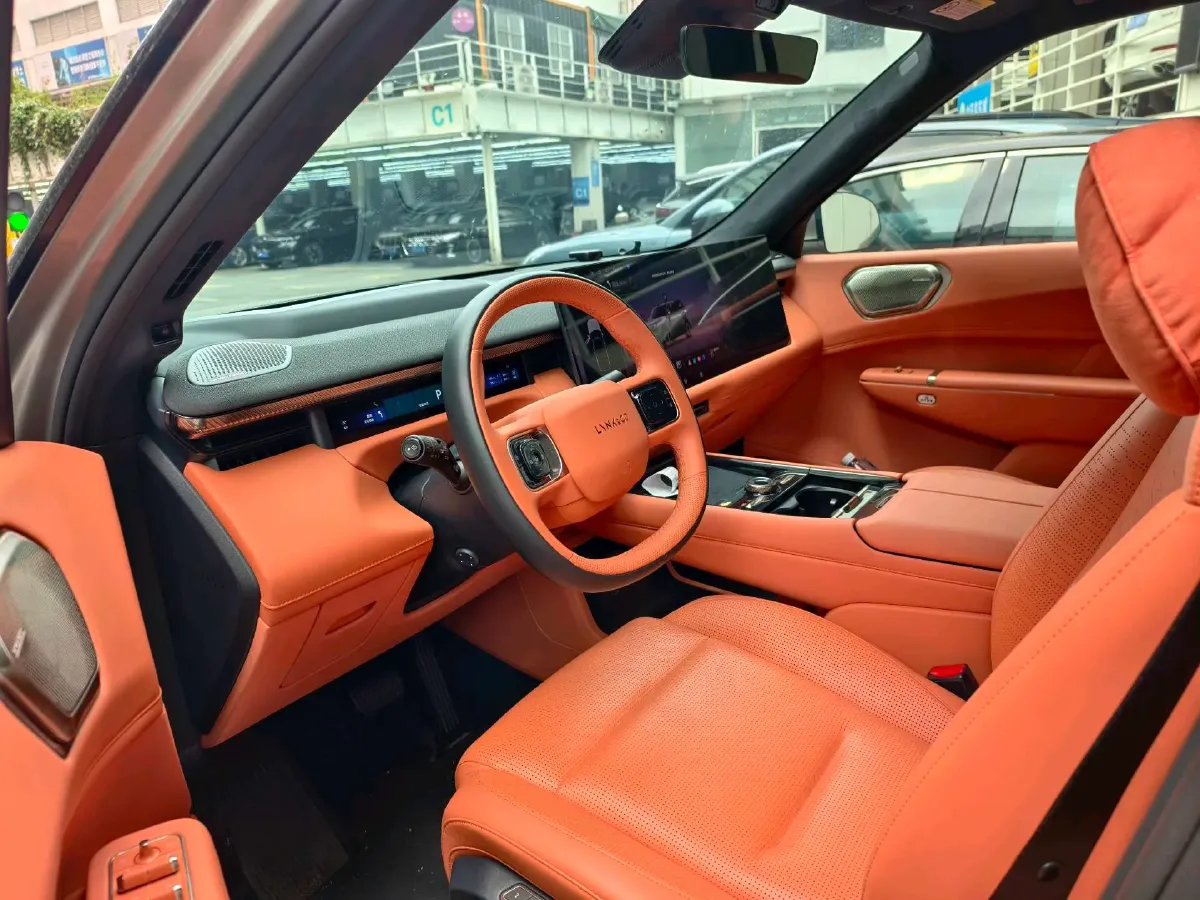 2025 LYNK&CO 900 1.5T 190HP L4 3DHT PHEV 43.3KWH,autocango,china used car exporter,china ev exporter,chinese used car exporter,chinese used ev exporter