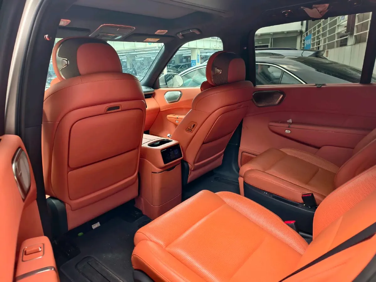 2025 LYNK&CO 900 1.5T 190HP L4 3DHT PHEV 43.3KWH,autocango,china used car exporter,china ev exporter,chinese used car exporter,chinese used ev exporter