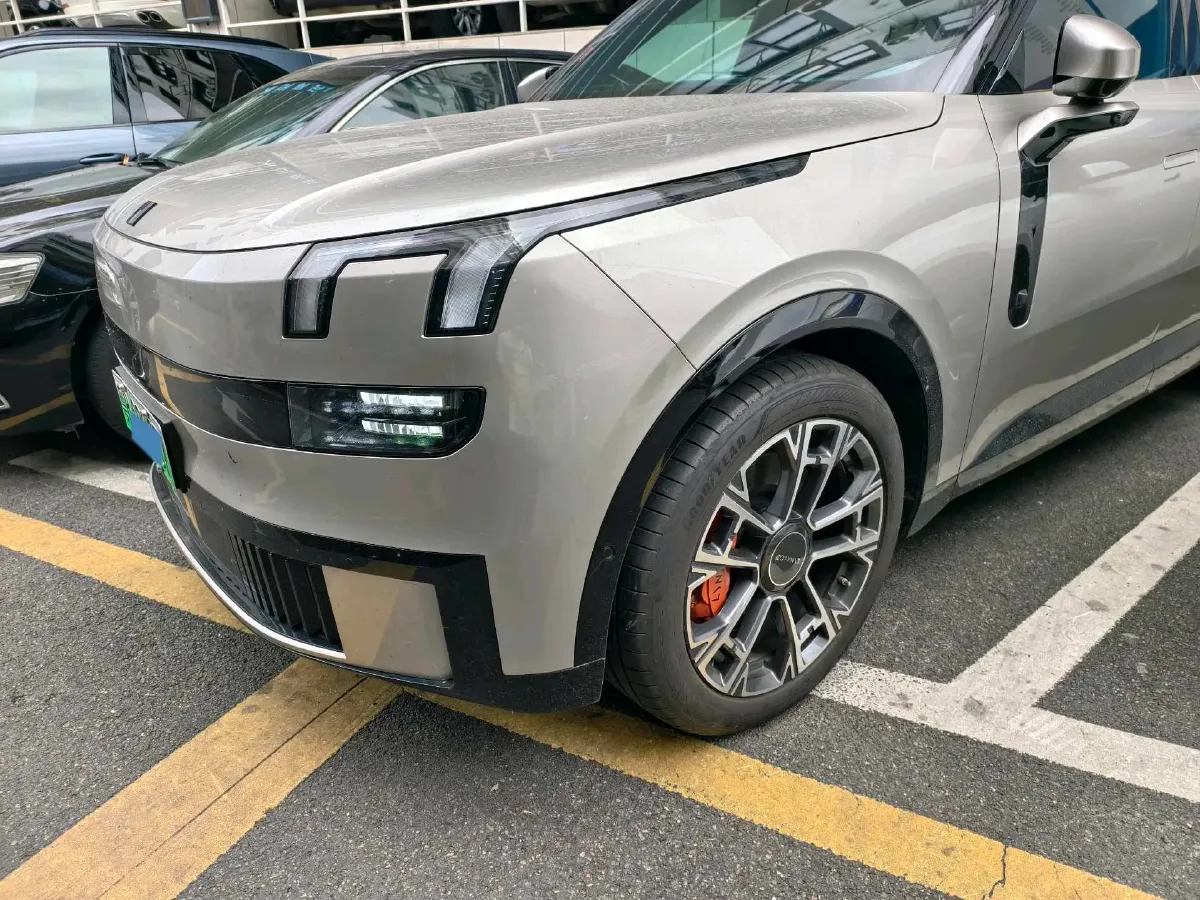 2025 LYNK&CO 900 1.5T 190HP L4 3DHT PHEV 43.3KWH,autocango,china used car exporter,china ev exporter,chinese used car exporter,chinese used ev exporter