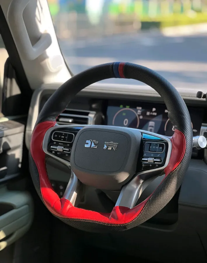 2024 Beijing BJ40 2.0T 245HP L4 8AT,autocango,china used car exporter,china ev exporter,chinese used car exporter,chinese used ev exporter