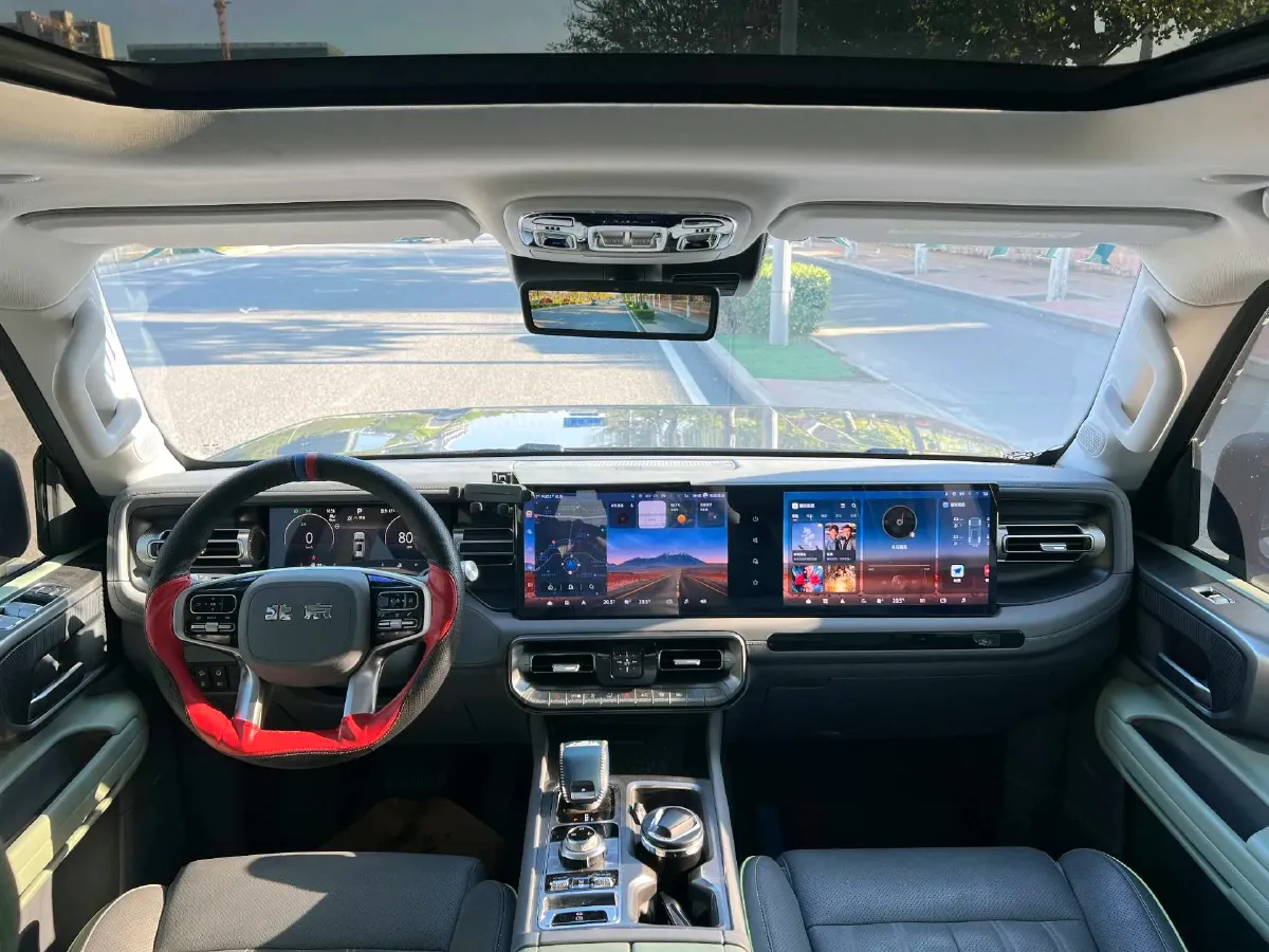 2024 Beijing BJ40 2.0T 245HP L4 8AT,autocango,china used car exporter,china ev exporter,chinese used car exporter,chinese used ev exporter